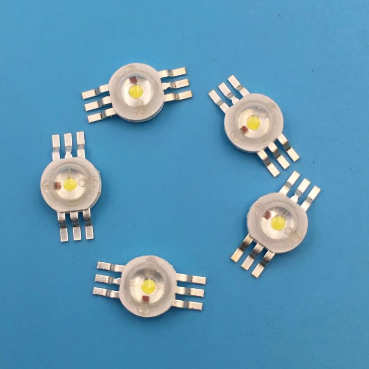 成都路灯厂家研究：影响LED照明灯具寿命的因素